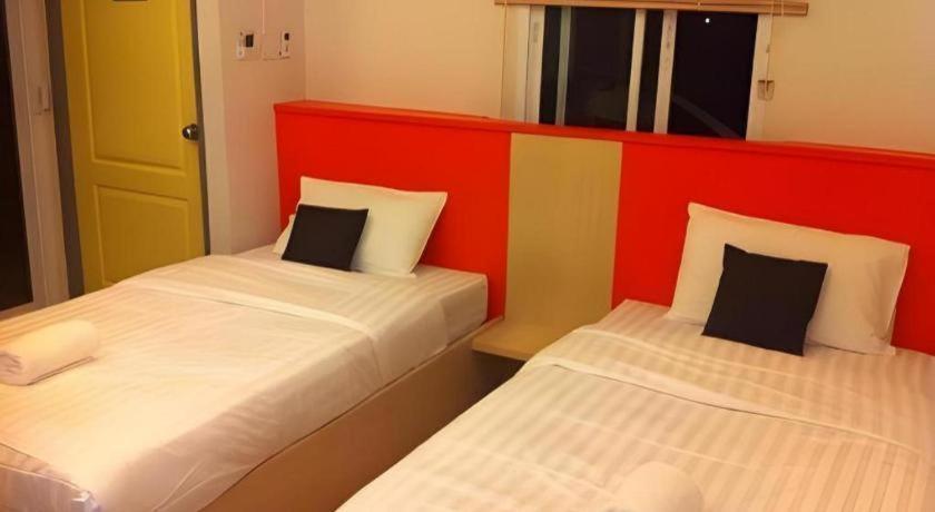 Sixty-Nine Resort Nakhon Phanom Exterior photo