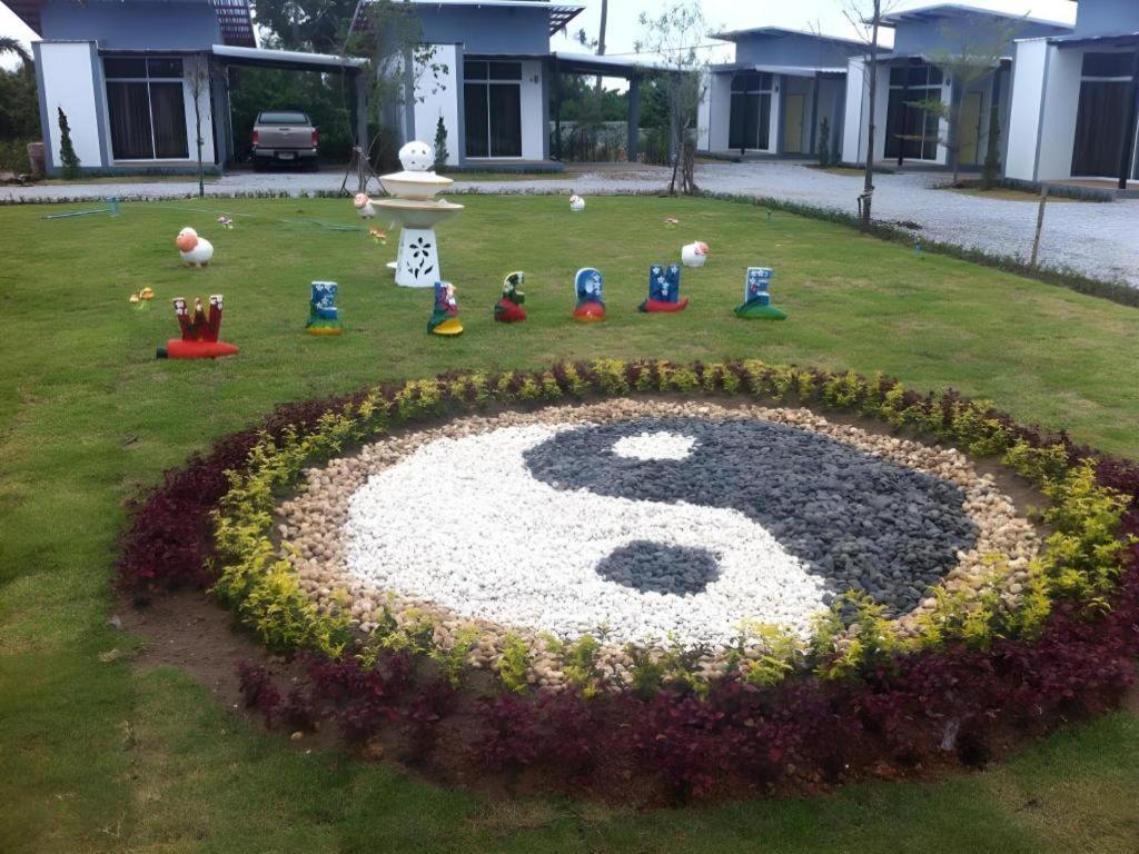 Sixty-Nine Resort Nakhon Phanom Exterior photo